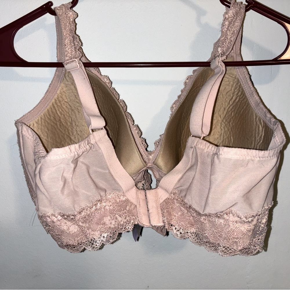 Lace Bra - Picture 2 of 2